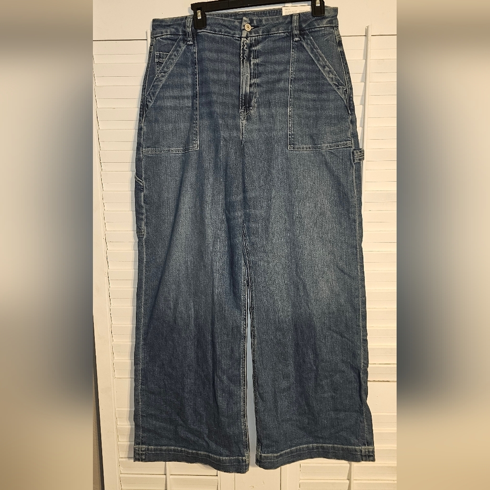 Women's Curvy, Stretchy American Eagle Wide Leg jeans Size 12 with tags